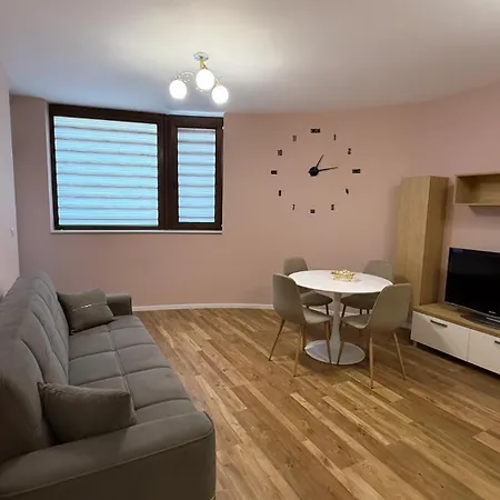 Park South アパート